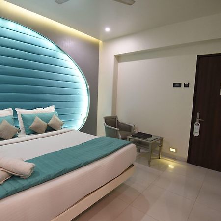 Vits Sharanam, Thane Ngoại thất bức ảnh