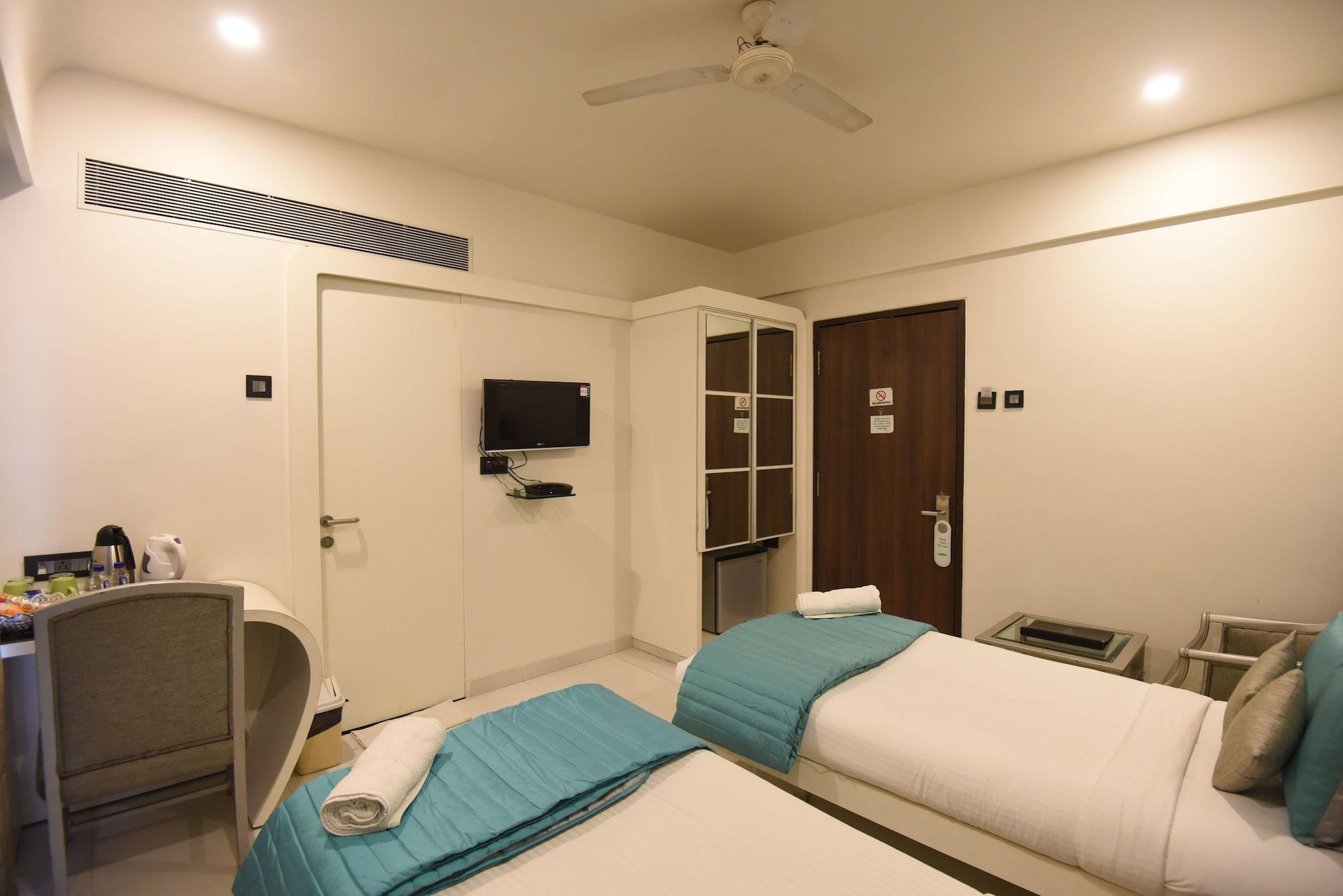 Vits Sharanam, Thane Ngoại thất bức ảnh