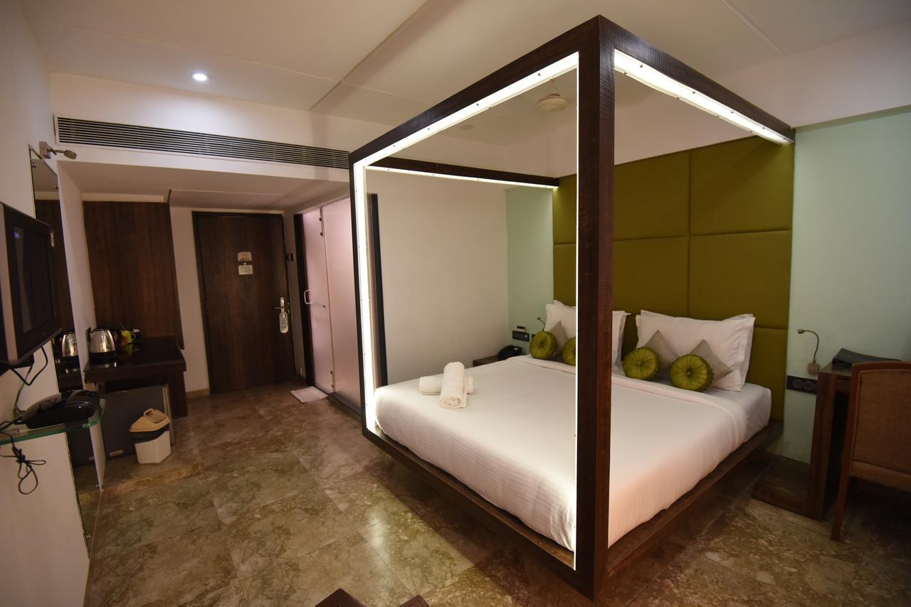 Vits Sharanam, Thane Ngoại thất bức ảnh