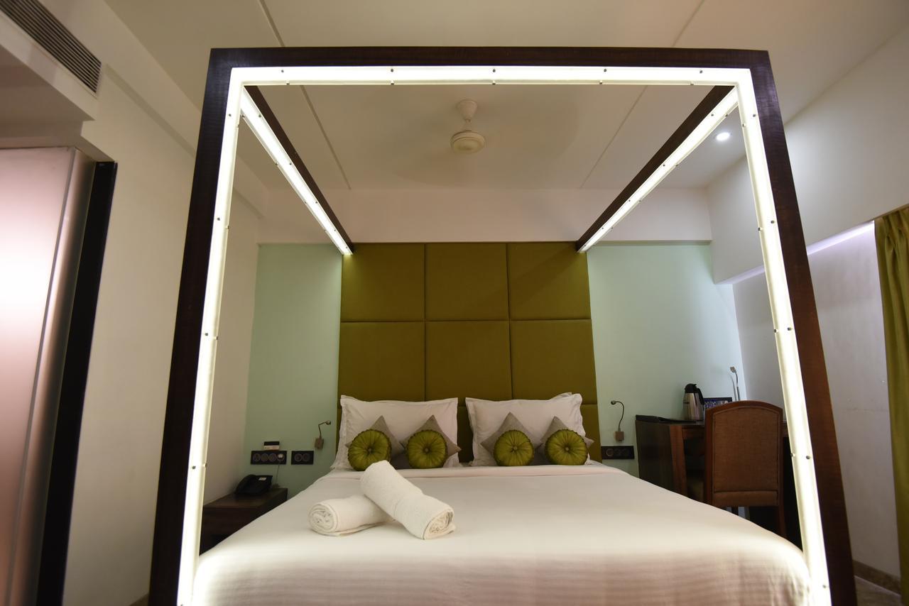 Vits Sharanam, Thane Ngoại thất bức ảnh