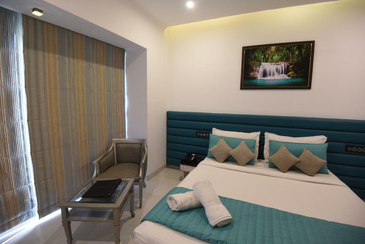 Vits Sharanam, Thane Ngoại thất bức ảnh