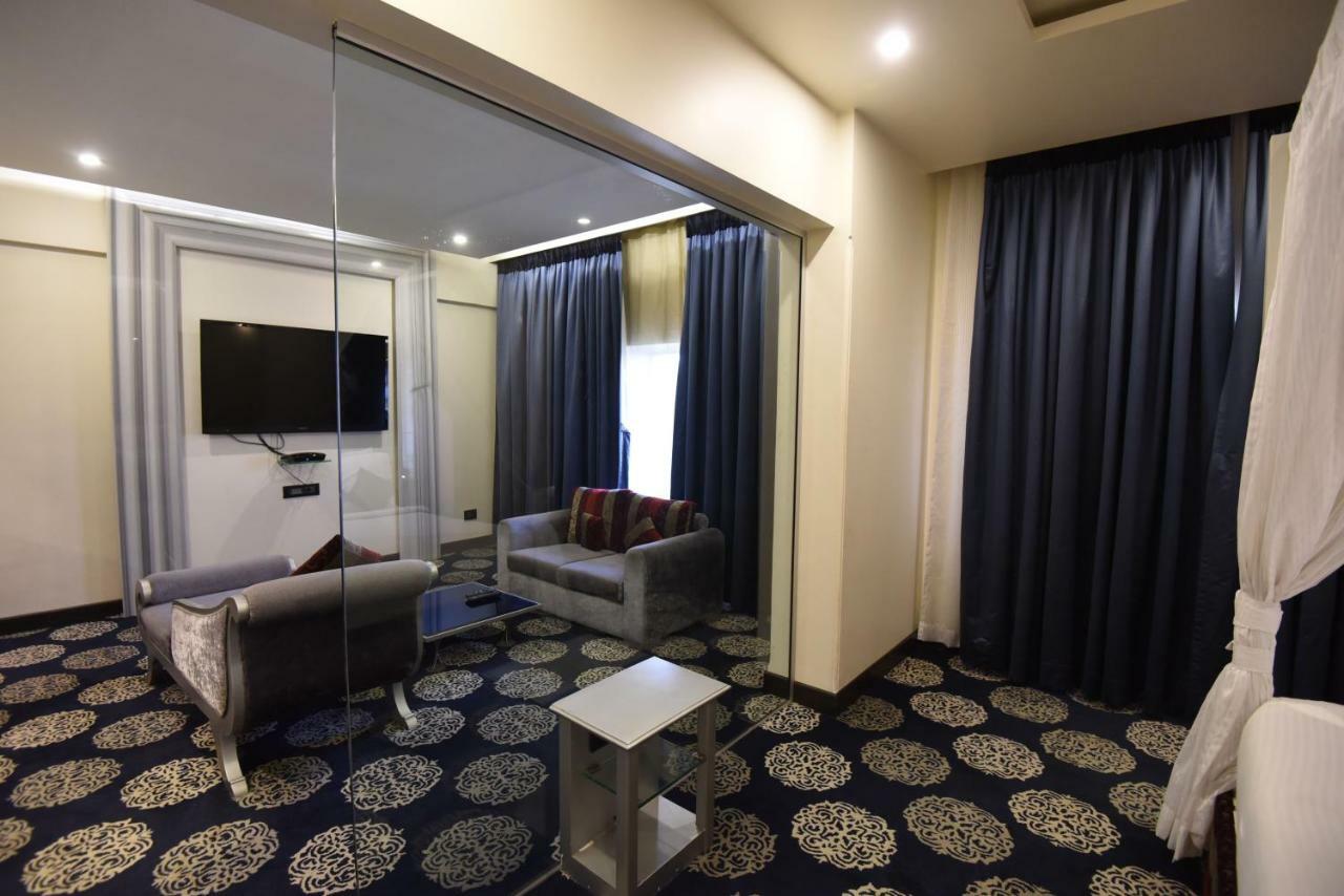 Vits Sharanam, Thane Ngoại thất bức ảnh