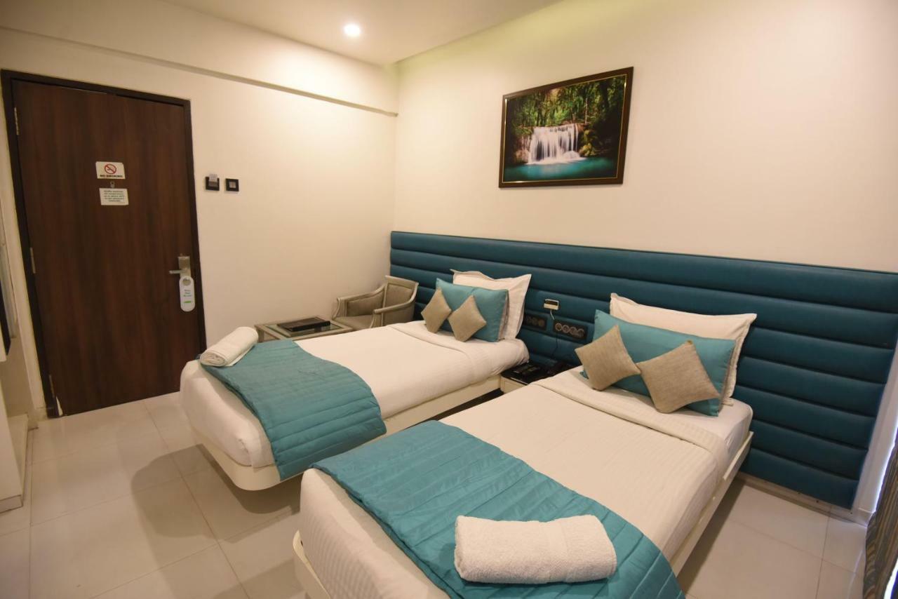 Vits Sharanam, Thane Ngoại thất bức ảnh