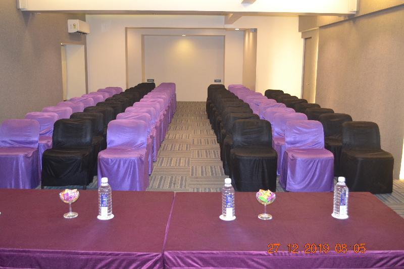 Vits Sharanam, Thane Ngoại thất bức ảnh